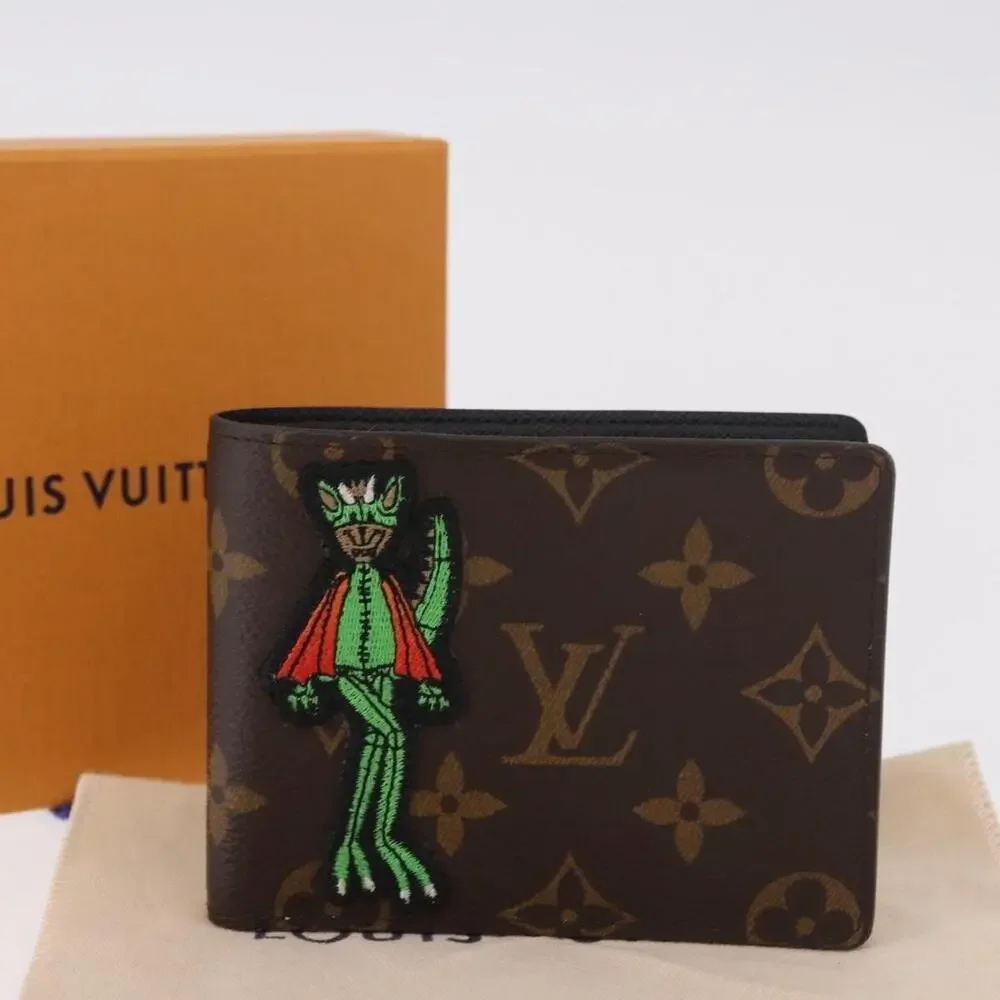 Louis Vuitton height width